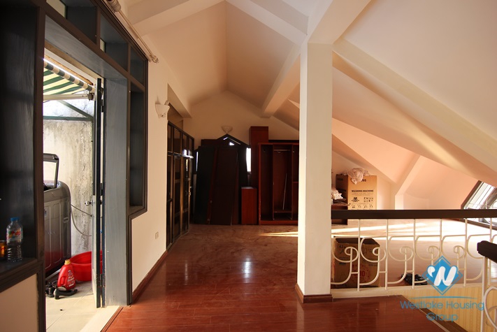 Spacious detached villa to rent in Tay Ho diplomats' compound